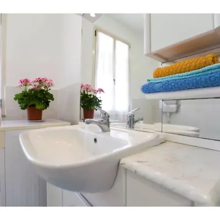 Alghero, Mimosa With Garden For 67 People Villa Alghero